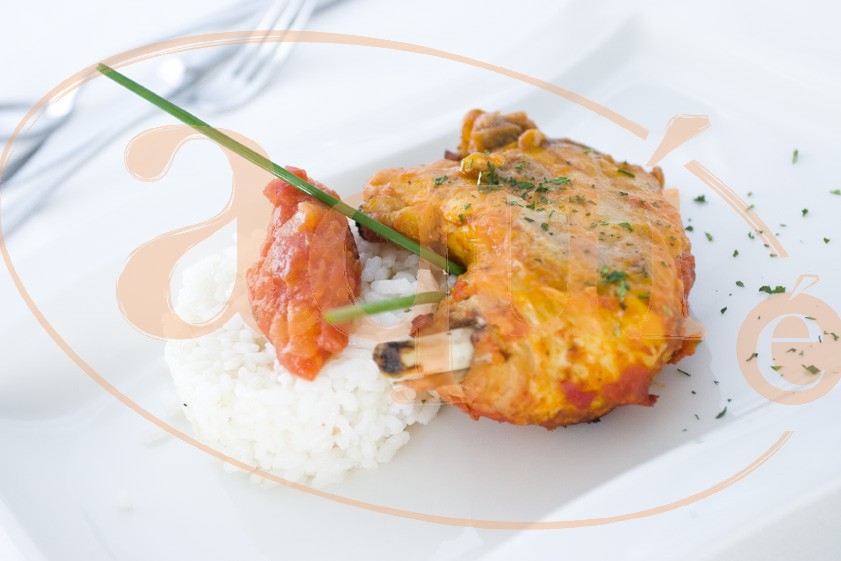 muslos-de-pollo-con-tomate-438-1