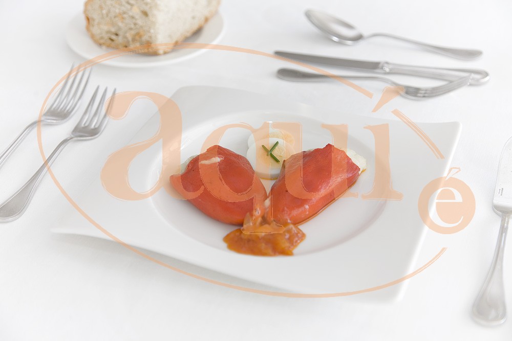 pimiento-de-piquillo-relleno-de-bacalao-290