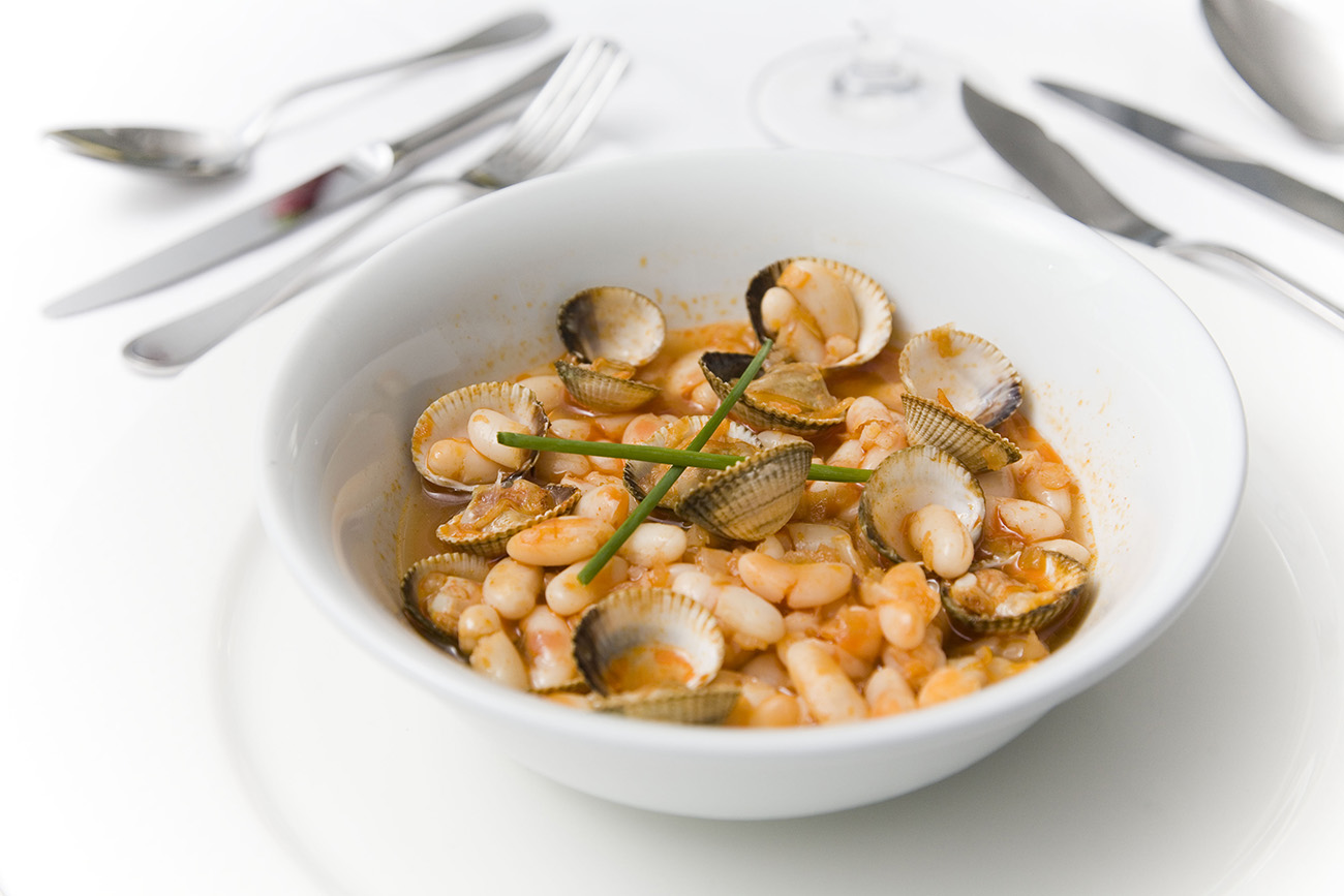 ALUBIAS ESTUFADAS BERBERECHOS