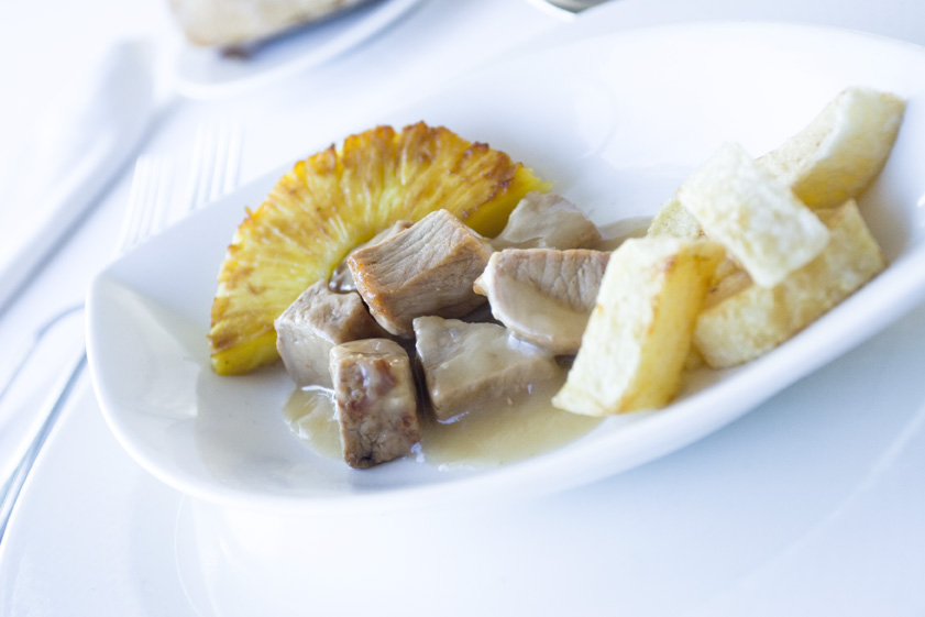 ASADO CERDO CON PIÑA