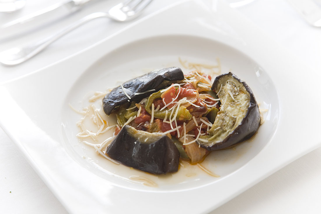 BERENJENAS GRATINADAS SALSA CASERA