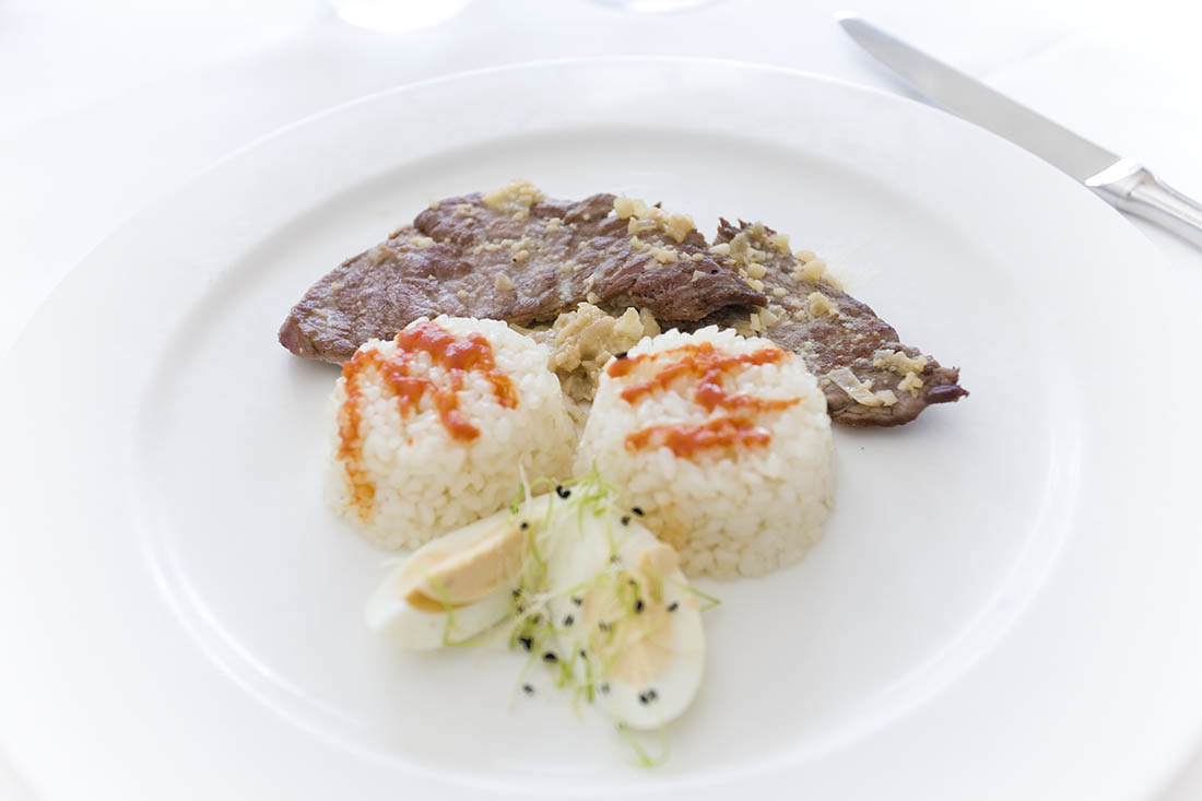 ESCALOPE TERNERA SALSA ALMENDRAS