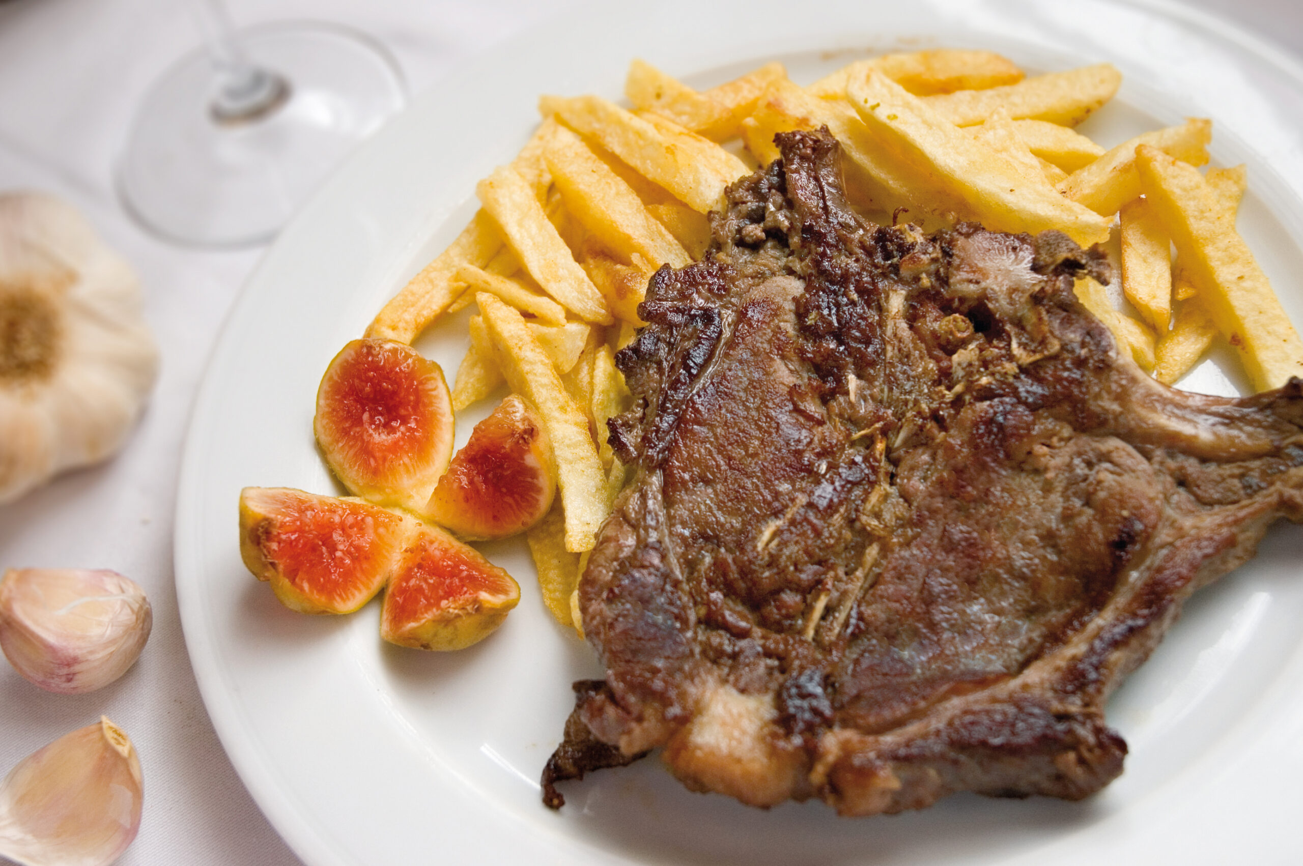 chuletas de jabali a la parrilla