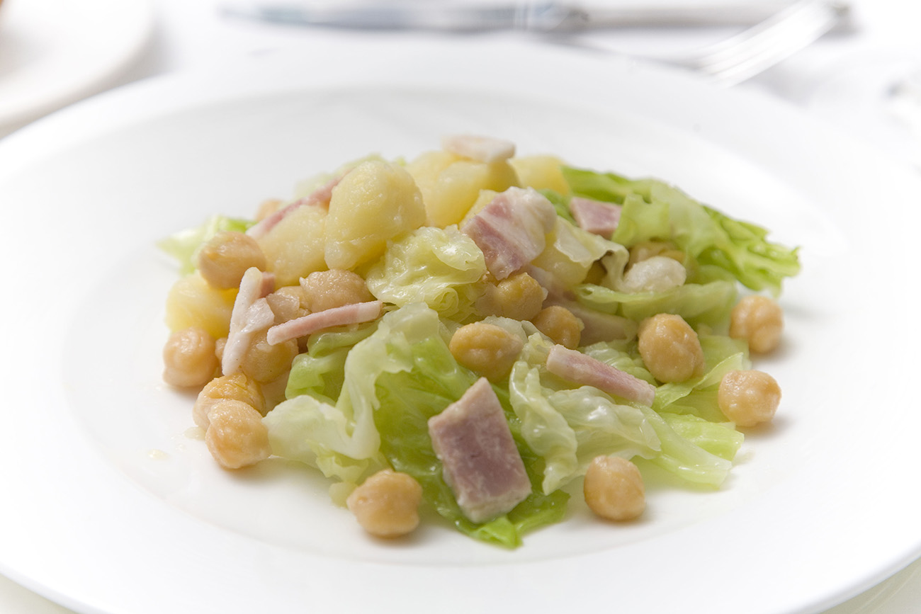 REPOLLO GARBANZO BACON