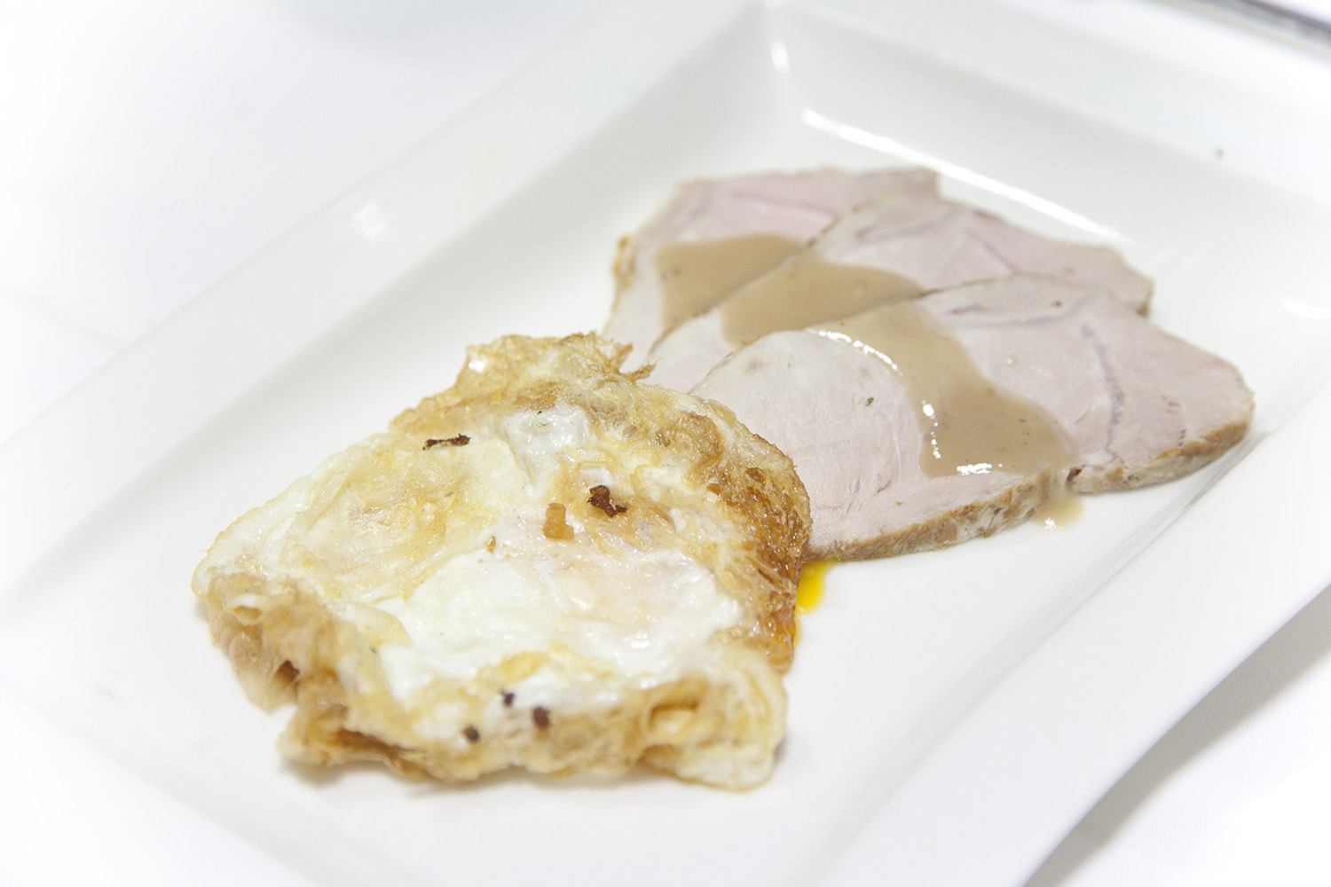 raxo asado con huevo