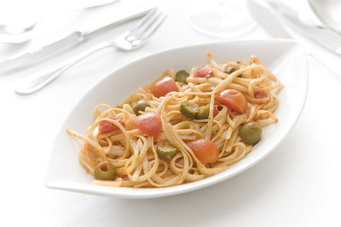 TALLARINES TOMATE CHERRY ENCURTIDOS