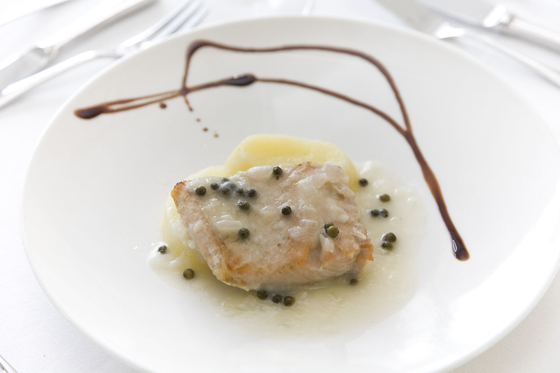 SALMON ALA PIMIENTA VERDE